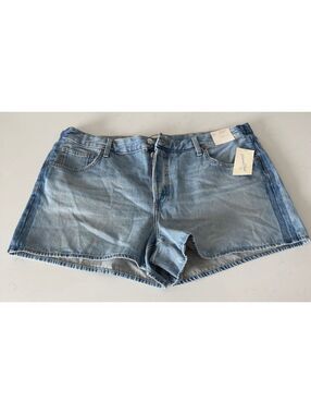 Universal Thread Medium Wash Mid Rise 90's Baggy Shorts Size 18